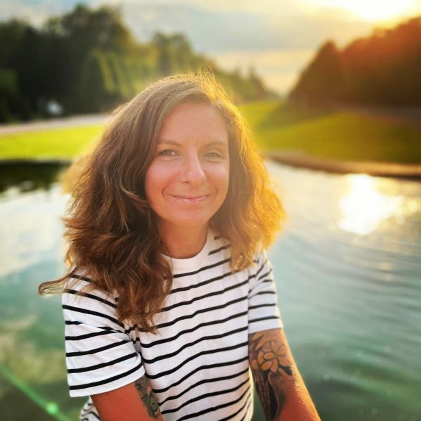Tagesmutter Hirschacker Marion mit Hintergrund